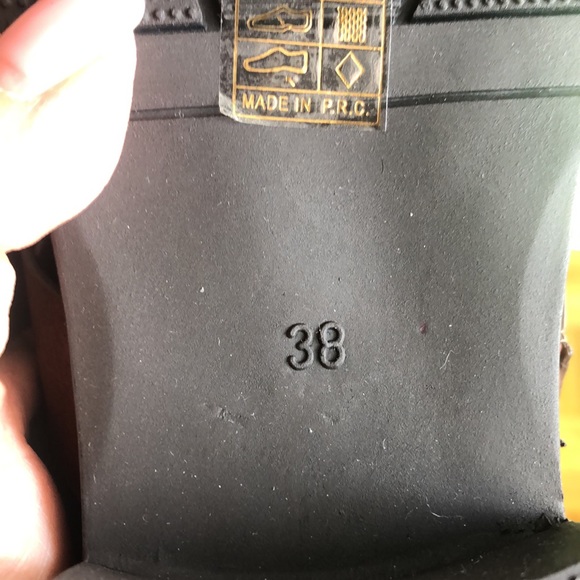 LA DONNA MODA brown faux leather booties size 38 - Picture 9 of 10